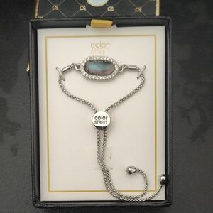Color Street Silver Bracelet with Iridescent Gem